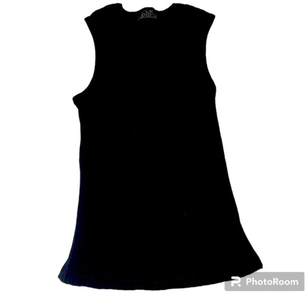 Black tank top​